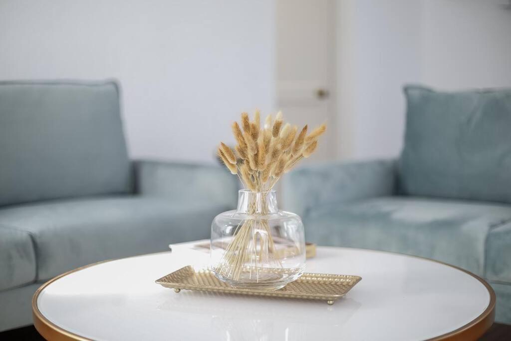 End Zone Escape-Light And Bright Hof Village Home Canton Ngoại thất bức ảnh